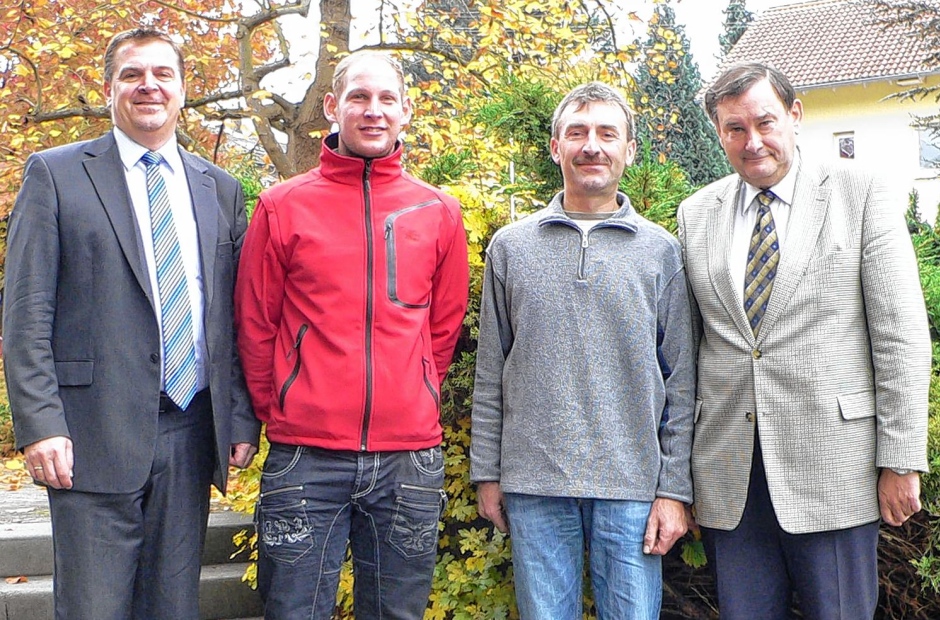 Wechsel an der Spitze des CDU-Ortsverbands Reicholzheim: Das Bild zeigt (von links) Stadtverbandsvorsitzenden Udo Schlachter, den neuen Ortsverbandsvorsitzenden Johannes Dorbath, dessen Stellvertreter Manfred Köhler und Erich Saur, der nach über 25 Jahren Wechsel an der Spitze des CDU-Ortsverbands Reicholzheim: Das Bild zeigt (von links) Stadtverbandsvorsitzenden Udo Schlachter, den neuen Ortsverbandsvorsitzenden Johannes Dorbath, dessen Stellvertreter Manfred Köhler und Erich Saur, der nach über 25 Jahren